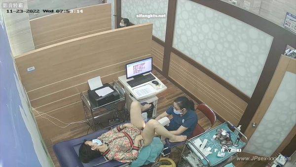 Peeping Hospital patient.22 - hclips.com - China on poweredporn.com