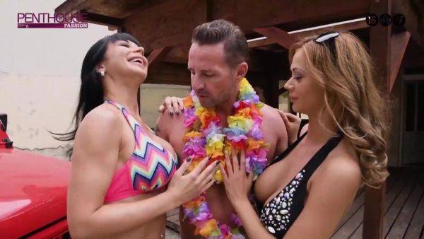 Trio Sex (Softcore) - Threesome - xhand.com on poweredporn.com