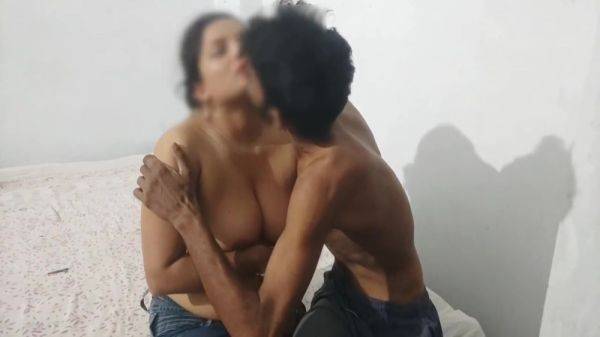 Desi Indian Modern Milf Bhabhi Get Facial And Fucked By Pizza Delivery Boy - hclips.com - India on poweredporn.com