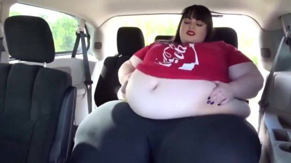 Juicy Jackie In Ssbbw Too Big For The Car - videohdzog.com on poweredporn.com