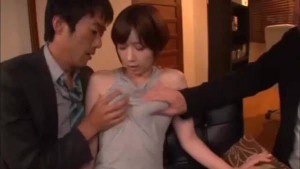 04082,A woman who is fucked and writhes in agony - txxx.com on poweredporn.com