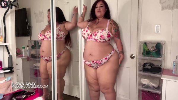 Big Beautiful Monique Lustly Performs A Bj To Completion - videomanysex.com on poweredporn.com