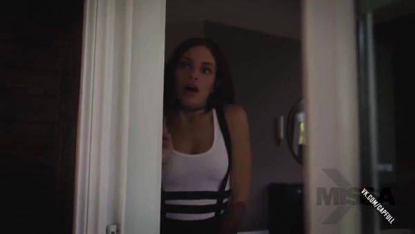 And Share Mammoth Dick - Kissa Sins And Jessa Rhodes - hotmovs.com on poweredporn.com