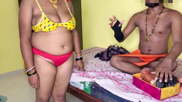 ඔෆස කලලග මල කහමද ආතල එක දනව පලනනම .asian Cute Chubby Girl Srilanka Very Sexy Couple F - hclips.com - India on poweredporn.com