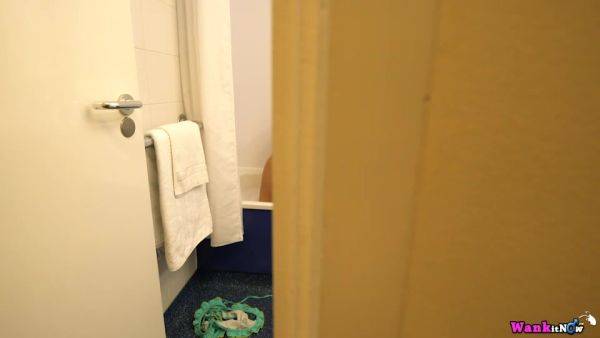 Dolly - Too Good To Resist - Sexy Videos - WankitNow - hotmovs.com on poweredporn.com