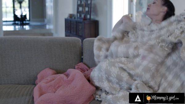 MOMMY'S GIRL - Hot Alexis Tae & Stepmom Syren De Mer Have Foursome With GFs After Ignoring The Rules - txxx.com on poweredporn.com