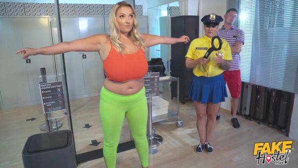 Jarushka Ross and Crystal Swift make each other cum - xtits.com - Czech Republic on poweredporn.com