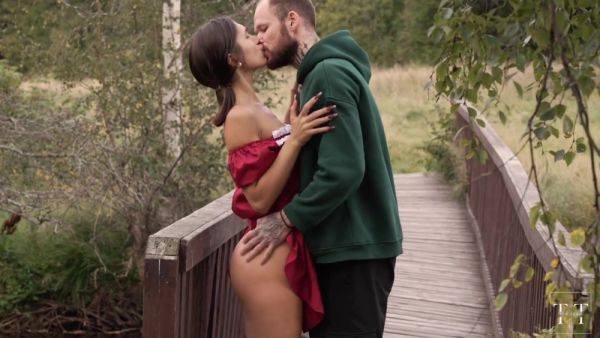 Im Getting Fucked By All My Brothers Friends He Shouldnt Trust Them - videomanysex.com on poweredporn.com