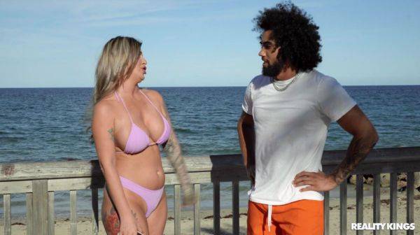 Tattooed hussy Lolly Dames takes good care of BBC - xtits.com on poweredporn.com