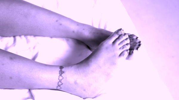 Ebony Slut Make Me Cum With Her Feet - Superhotfilms - hotmovs.com on poweredporn.com