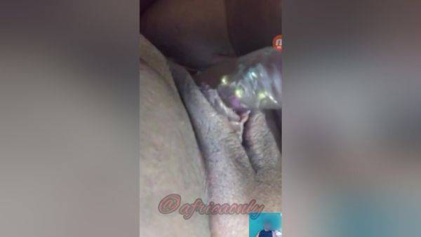 2023مكالمة فيديو مع حبيبها لان زوجها لا يرضيها في الليل Call Video Arab Egypt - desi-porntube.com - India - Egypt on poweredporn.com