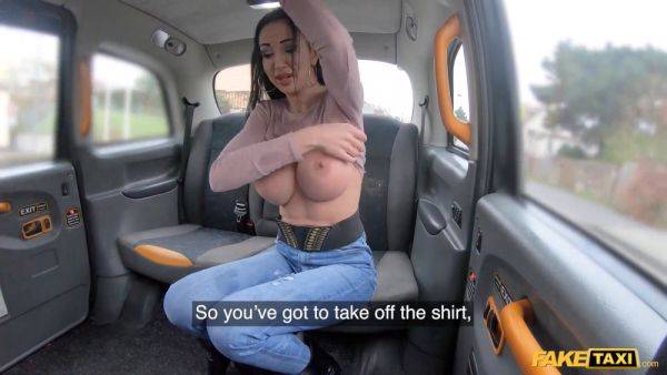 Laura Fiorentino, the insatiable MILF, gets roughed up by a taxi driver in fake taxi - sexu.com - Italy on poweredporn.com
