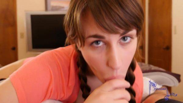 Amateur College Teens Blowjobs - upornia.com on poweredporn.com