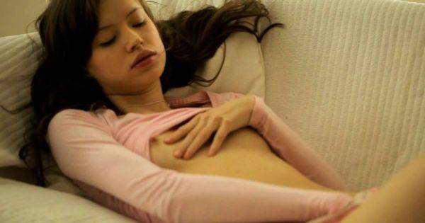 Captivating damsel Demida who likes to do things on cam - drtuber.com on poweredporn.com