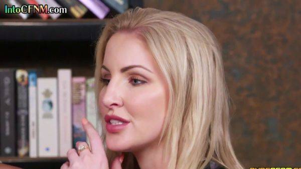 CFNM British lady teaches voyeur babe to suck sturdy cock - txxx.com - Britain on poweredporn.com