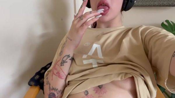 Horny Slut Sits On A Chair And Masturbates Her Wet Pussy - hclips.com on poweredporn.com