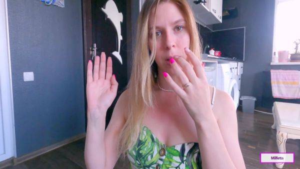 Self Defense Lessons With Step Aunty - videomanysex.com - Russia on poweredporn.com