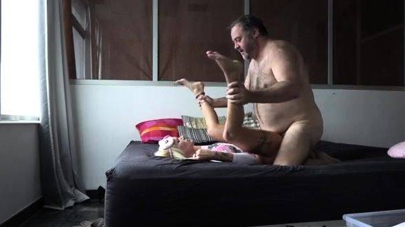 Putalocura presents Stephani Tarrago - Cerditas - drtuber.com on poweredporn.com