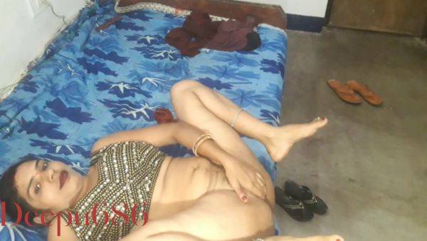 Bahan Ko Boyfriend Se Baat Karte Huye Bhai Ne Pakada Aur Jabardasti Choda Brother Fuck His Sister - hclips.com - India on poweredporn.com