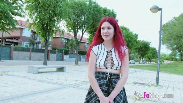 Crow Sniff - La Vida En El Extrarradio De Una Nenita De 19anos; Zorrear A Los Vecinos - videomanysex.com on poweredporn.com