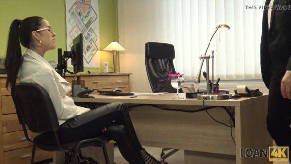 Elis Dark in glasses gets wet & wild in first day's work-out - sexu.com on poweredporn.com