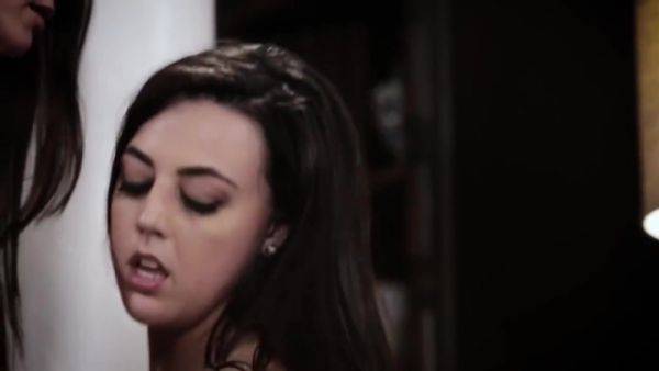 India Summer, Whitney Wright And Alexis Fawx - A Mothers Choice Cast - hotmovs.com - India on poweredporn.com