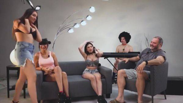 Mia Marin And Giselle Montes In Reality Show - hotmovs.com on poweredporn.com