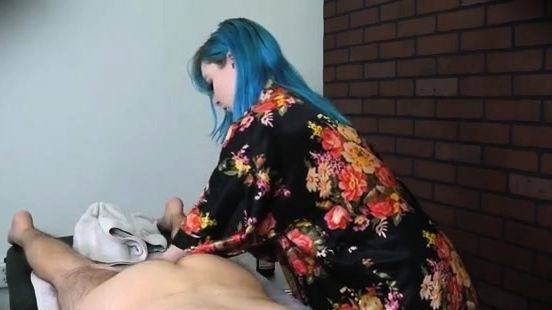 Massage Happy Ending - Elle Bird's Eye View - Jizzy Jobs - drtuber.com on poweredporn.com
