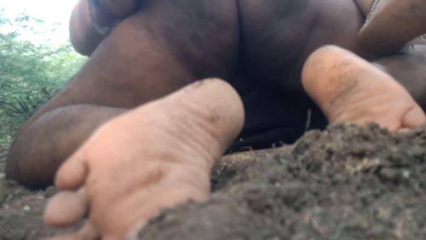 Bridge Nichey Chudayi Outdoor Village Sex - desi-porntube.com on poweredporn.com