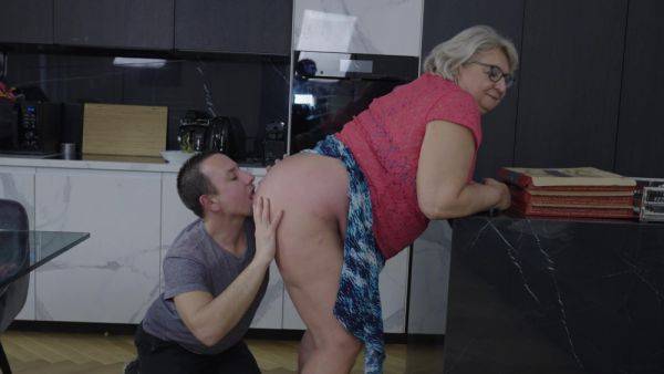 Granny blows the dick wet prior to fuck and swallow - xbabe.com on poweredporn.com