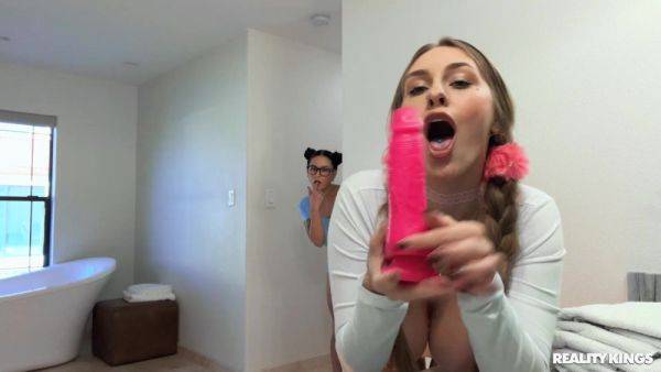 Jasmine Wilde and Angel Youngs pleasuring each other in bed - xtits.com on poweredporn.com