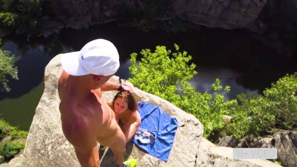 Wild Public Fucking On A High Cliff In Canyon - videomanysex.com - Italy on poweredporn.com