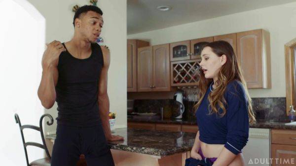 Morning sex with her black stepbrother makes this teen lose her mind - hellporno.com on poweredporn.com