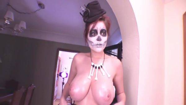 Her Oiled Up Ddd Natural Tits - Tessa Fowler - hclips.com on poweredporn.com