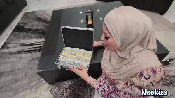 NOOKIES My Shopaholic Hijab Hot Wife - hotmovs.com on poweredporn.com