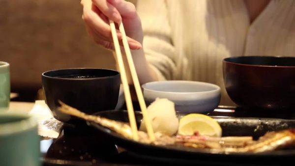 0002315_日本人の女性が人妻NTRのSEXMGS19分販促 - hclips.com - Japan on poweredporn.com