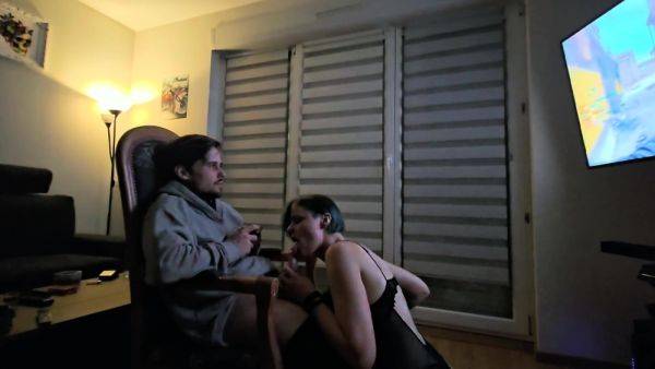 I Play Call Of She Sucks My Cock - hclips.com on poweredporn.com