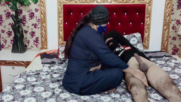 Pakistani Milf Step Mom Seduces And She Wants Hard Fucked With Her Step Son - desi-porntube.com - Pakistan on poweredporn.com