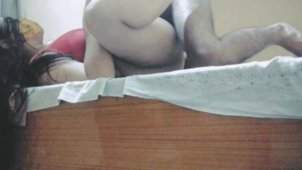 Hot Kaamwali Ki Chudai Makan Maalik K Bete Ne Ki - desi-porntube.com on poweredporn.com