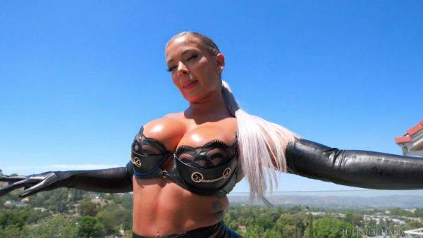 Australia’s Big Booty Phenomenon Hayley Davies Is A Super Slut - Hardcore - xtits.com - Australia on poweredporn.com