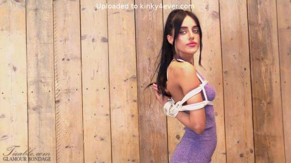 Yelena Reverse Prayer - hclips.com on poweredporn.com