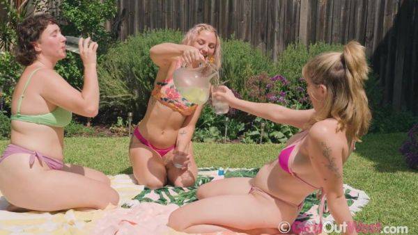 Audrey Quinn, Max Peach & Taylah Rose - Sunbaked - Malisa Moir - Malisa moir - xtits.com on poweredporn.com