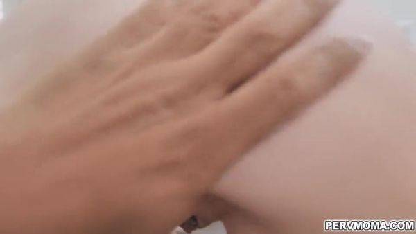 Stepmom Spread Legs To Welcome Penis With Perv-mom - hotmovs.com on poweredporn.com