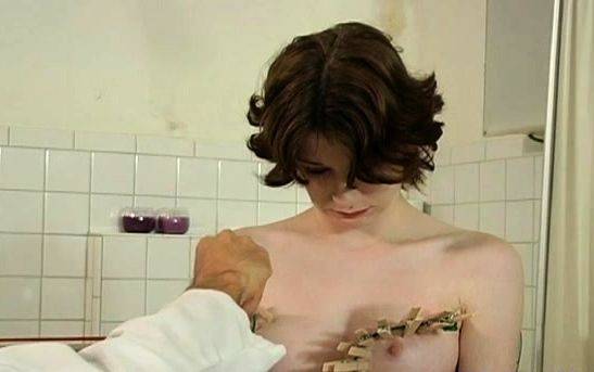 Beauty likes to play with her cuchy and tits - drtuber.com on poweredporn.com