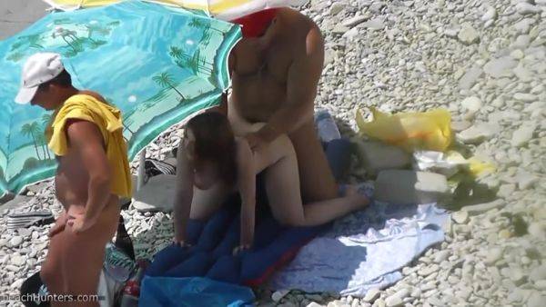 Chubby Babe Strokes Dick On The Beach - hclips.com on poweredporn.com
