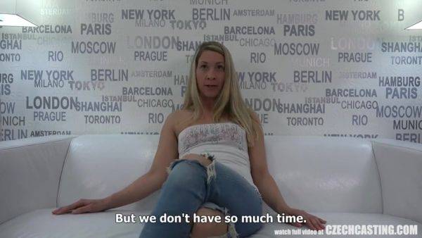 Girl In Love Cheating In Casting Room - videomanysex.com - Czech Republic on poweredporn.com