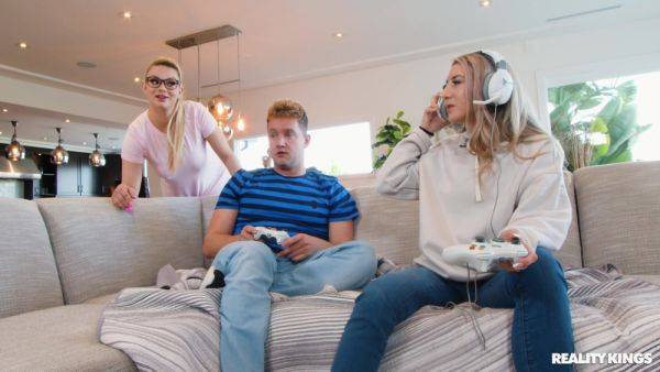 Nerdy young blonde gets intimate with her sister's new boyfriend - xbabe.com on poweredporn.com