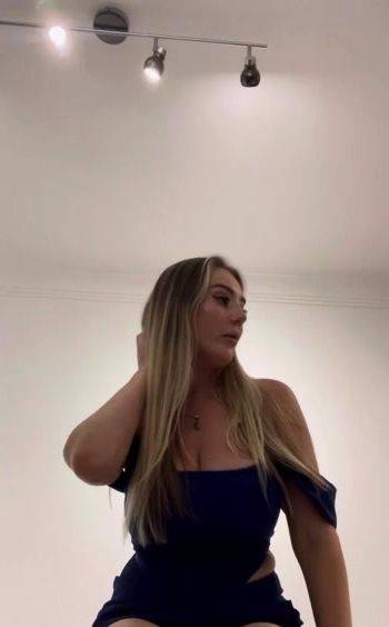 Bethany lily april eating noodles & showing you my - drtuber.com on poweredporn.com