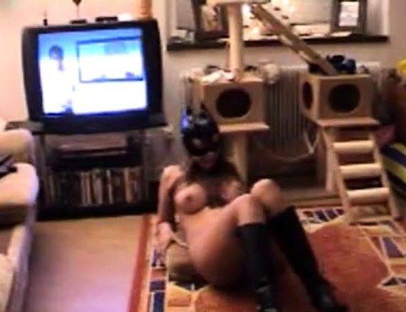 Catwoman - drtuber.com on poweredporn.com
