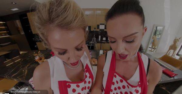 VR Bangers The Cocking Show threesome with Texas Patti, Lexi Stone in HD Porn - alphaporno.com on poweredporn.com